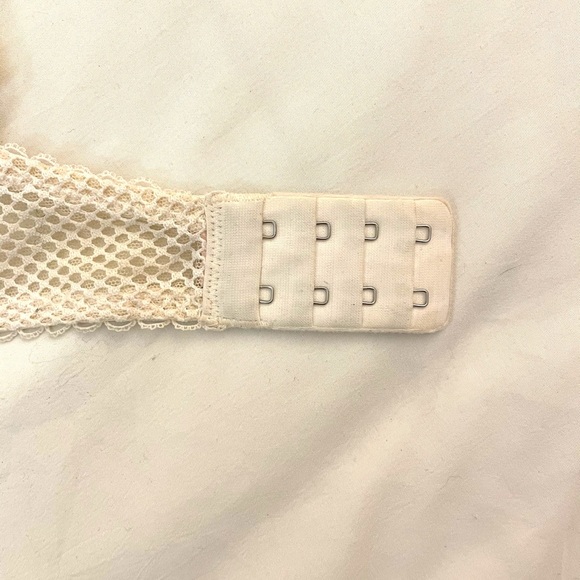 Lace bra - Picture 5 of 7